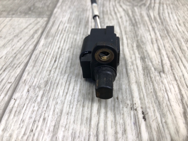 Датчик ABS задний правый 3 BL 09-13 2009 2.5 L (L5-VE)