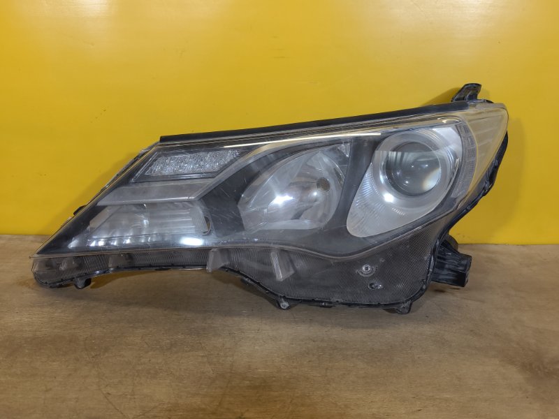 Фара левая TOYOTA RAV4 13-19 8118542572 Б/У