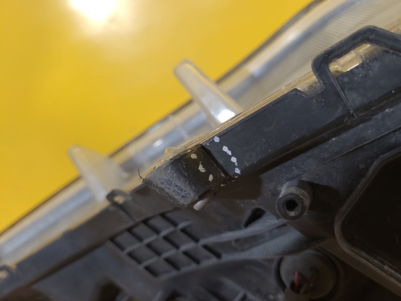 Фара левая RAV4 13-19