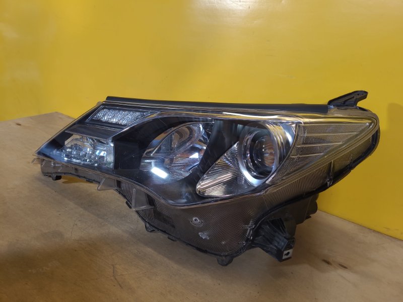 Фара левая RAV4 13-19