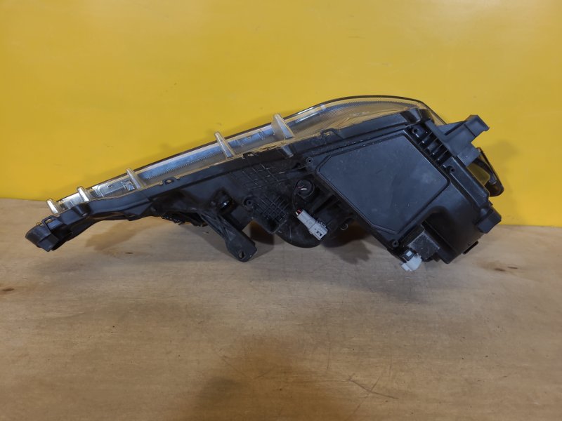 Фара левая RAV4 13-19