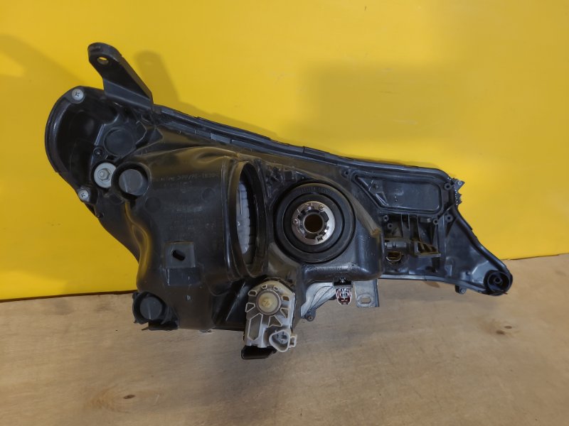 Фара левая RAV4 13-19