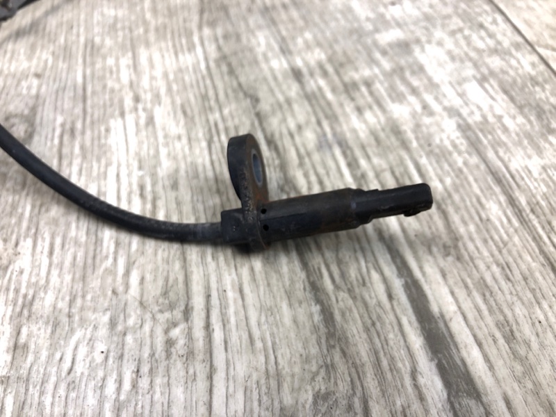 Датчик ABS передний правый NISSAN NV200 USA 13-