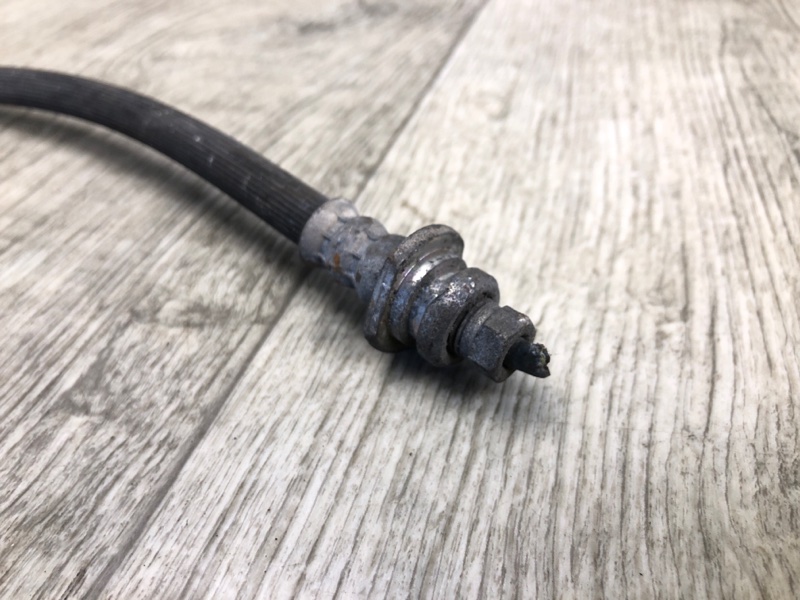 Трубка тормозная передняя правая NV200 USA 13-