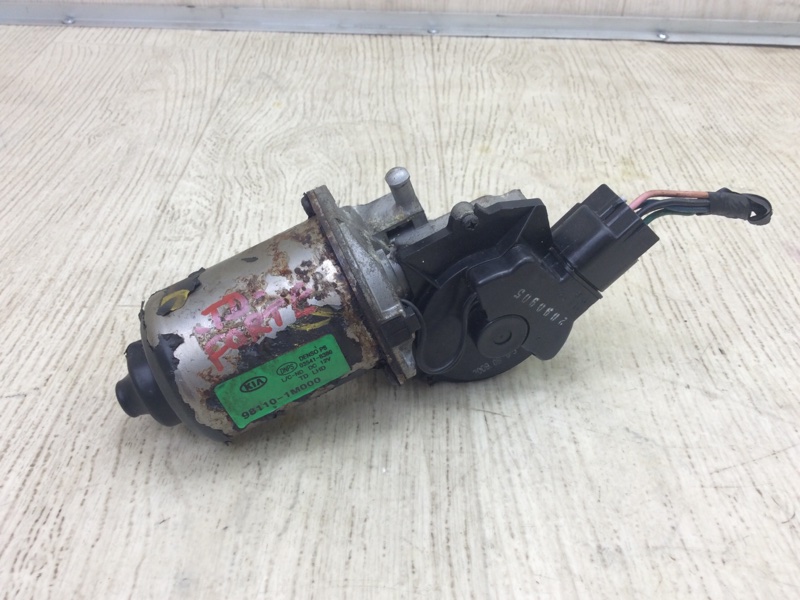 Моторчик стеклоочистителя передний KIA FORTE/CERATO TD 08-13 2009 TD 2.0 G4KD 981101M000 Б/У