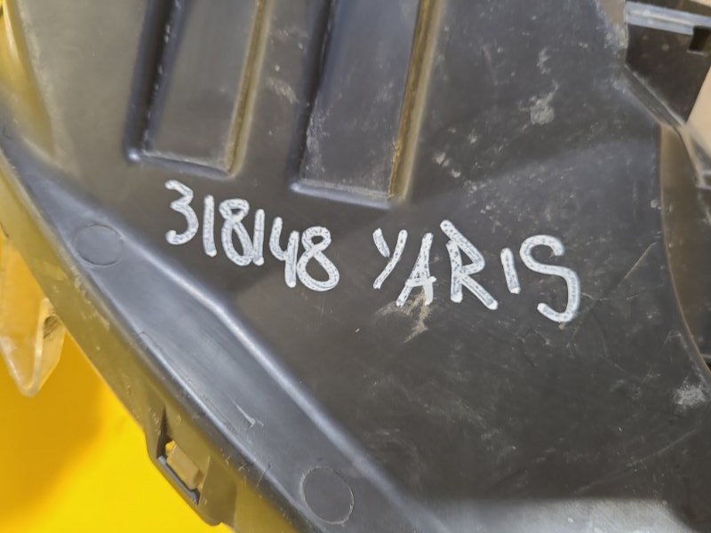 Фара правая YARIS 05–11 Фара правая YARIS 05–11