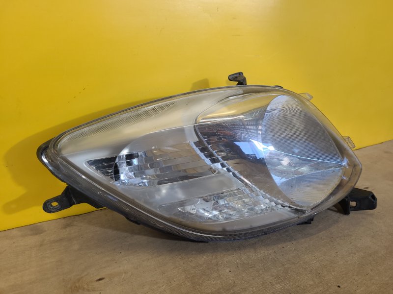 Фара правая YARIS 05–11 Фара правая YARIS 05–11