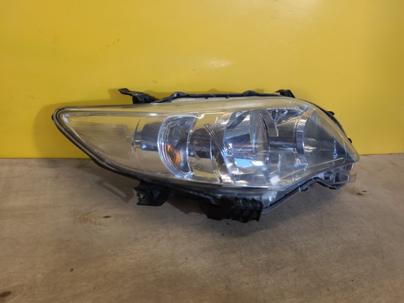 Фара правая COROLLA 150 06-13