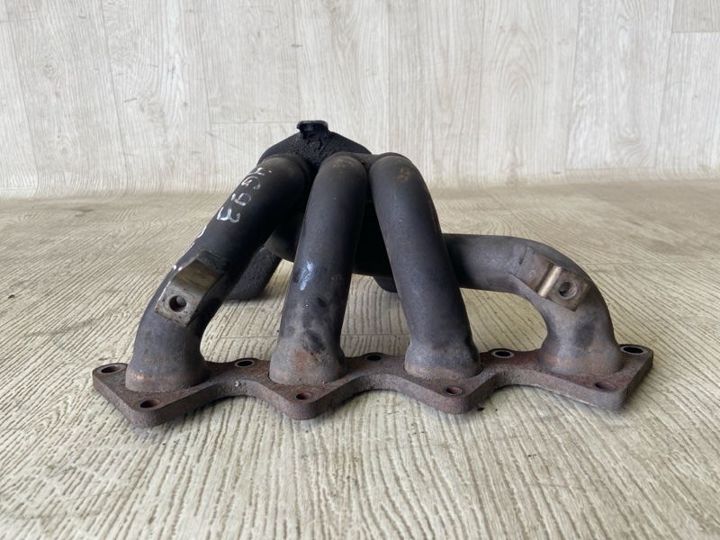 Коллектор выпускной CARISMA 95-04 1.8 GDI