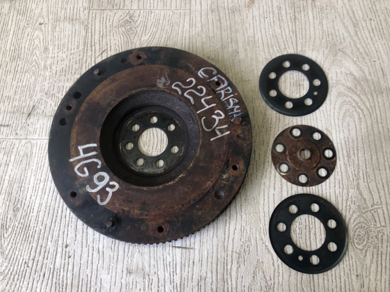 Маховик МКПП MITSUBISHI CARISMA 95-04 1.8 GDI MD338508 Б/У