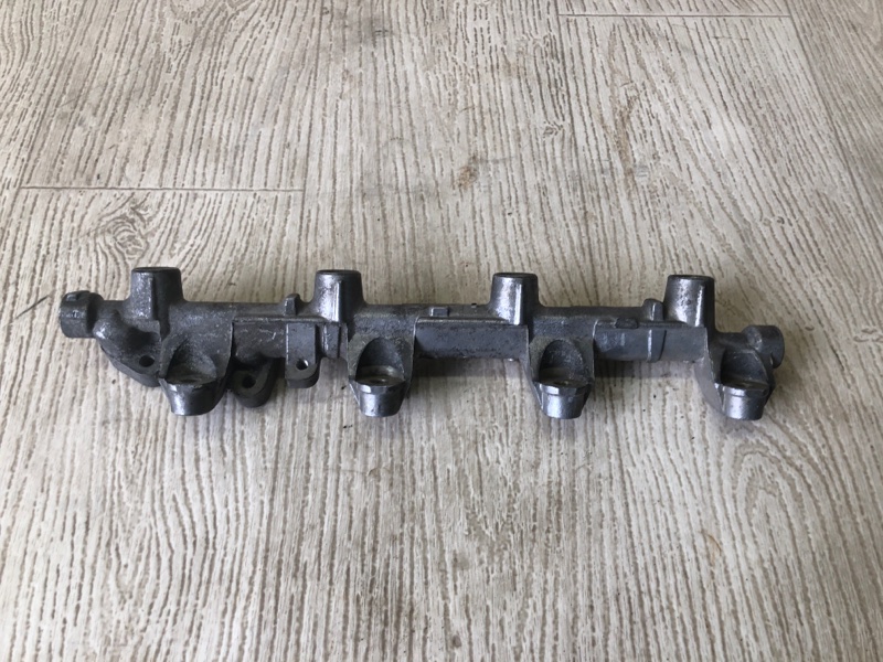 Топливная рейка MITSUBISHI CARISMA 95-04 1.8 GDI MD315793 Б/У