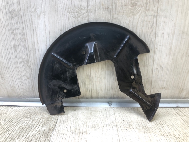 Защита тормозного диска передняя левая DODGE GRAND CARAVAN 08- 4721675AA Б/У