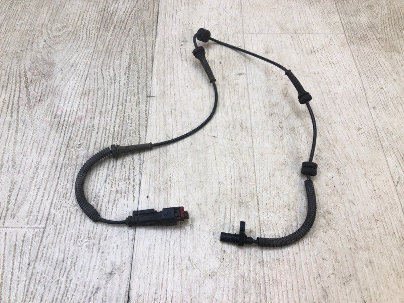 Датчик ABS передний левый DODGE GRAND CARAVAN 08- 4683471AB Б/У