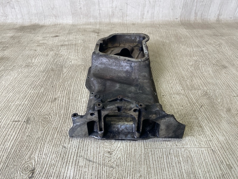 Поддон двигателя MITSUBISHI CARISMA 95-04 1.8 GDI Поддон двигателя MITSUBISHI CARISMA 95-04 1.8 GDI
