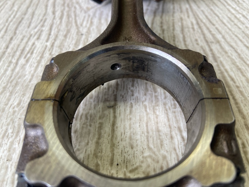 Шатун MITSUBISHI CARISMA 95-04 1.8 GDI