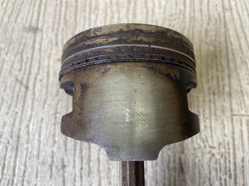 Шатун CARISMA 95-04 1.8 GDI