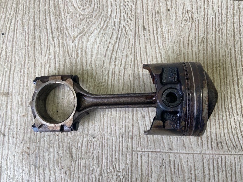 Шатун MITSUBISHI CARISMA 95-04 1.8 GDI MD169030 Б/У