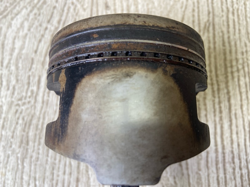 Шатун CARISMA 95-04 1.8 GDI