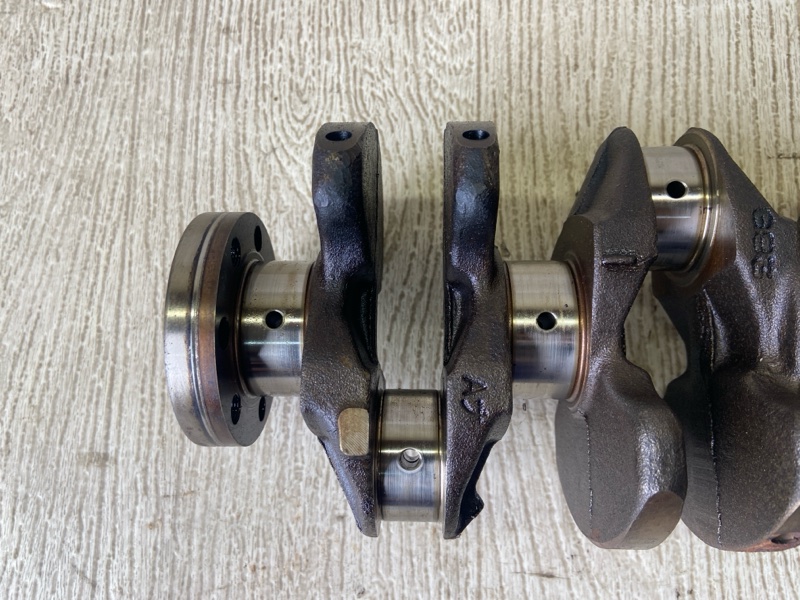 Коленвал CARISMA 95-04 1.8 GDI