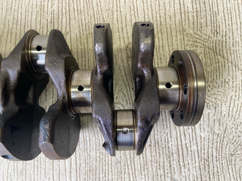 Коленвал CARISMA 95-04 1.8 GDI