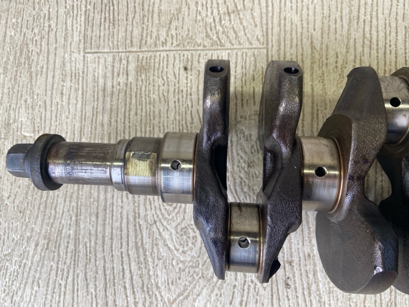 Коленвал CARISMA 95-04 1.8 GDI