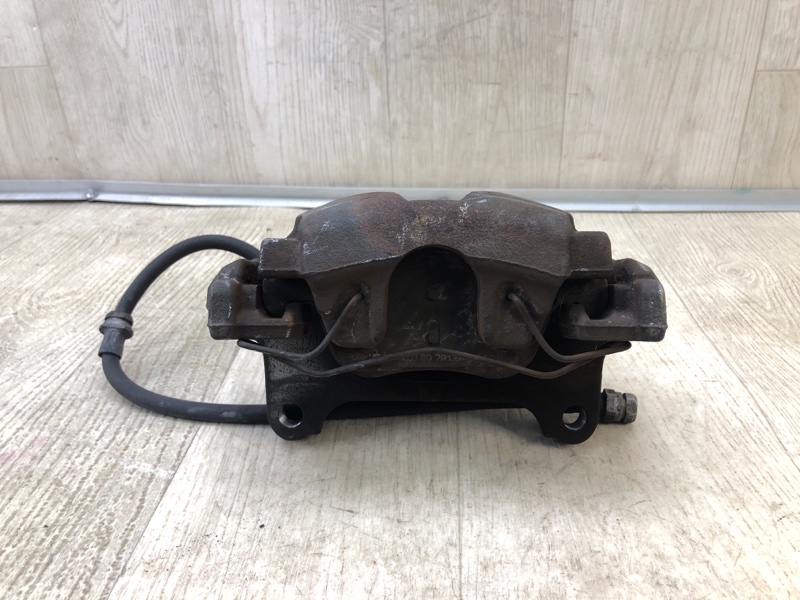 Суппорт тормозной передний правый TIGUAN 08-17 2011 5N 2.0 CCTA