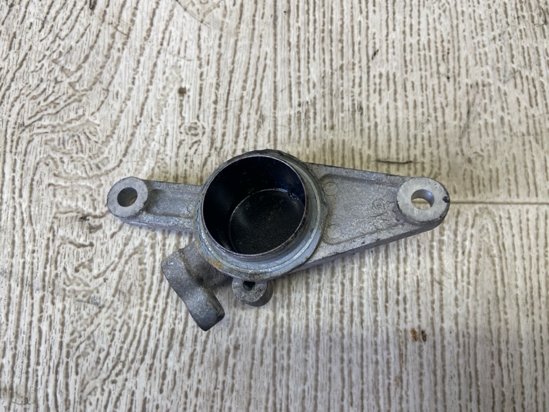 Кронштейн CARISMA 95-04 1.8 GDI