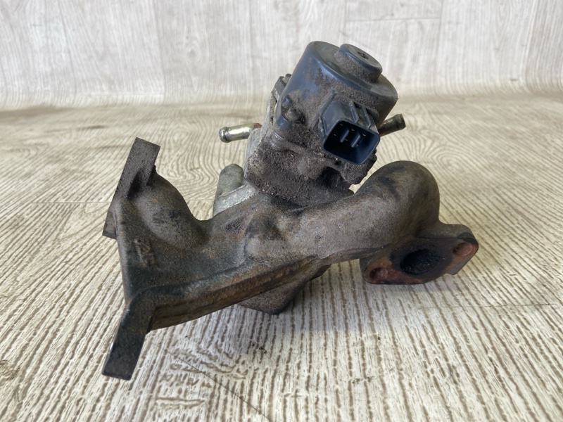 Клапан EGR MITSUBISHI CARISMA 95-04 1.8 GDI Клапан EGR MITSUBISHI CARISMA 95-04 1.8 GDI