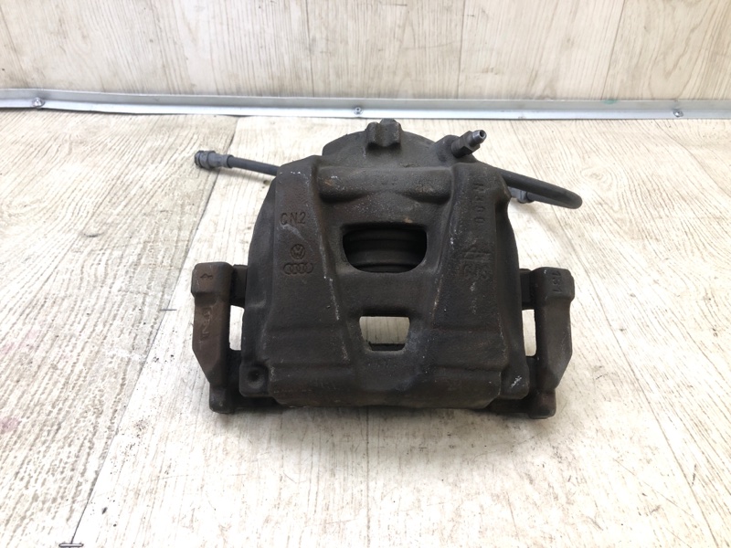 Суппорт тормозной передний левый VOLKSWAGEN TIGUAN 08-17 2011 5N 2.0 CCTA 5N0615123 Б/У