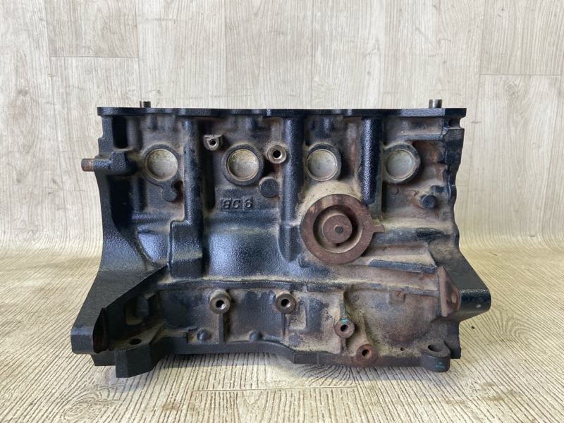 Блок двигателя MITSUBISHI CARISMA 95-04 1.8 GDI