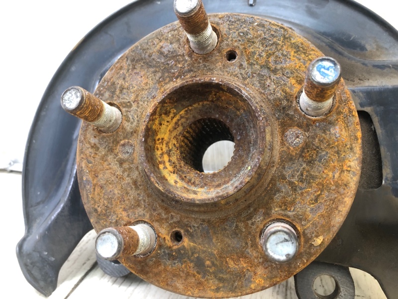 Кулак поворотный передний левый ODYSSEY 05-10