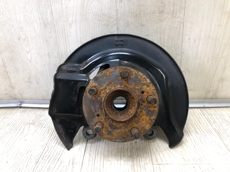 Кулак поворотный передний правый ODYSSEY 05-10