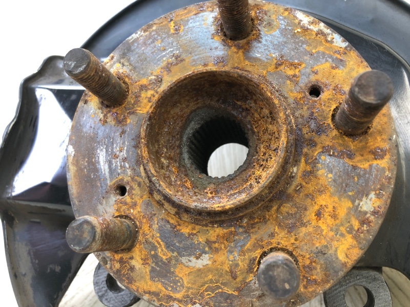 Кулак поворотный передний правый ODYSSEY 05-10