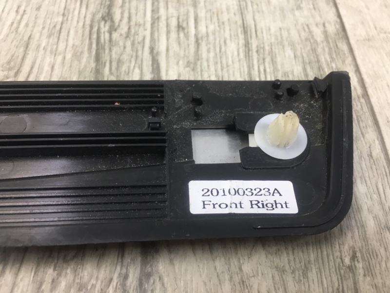 Накладка порога внутрення передняя правая G25/G35/G37/Q40 06-14 2011 Седан 3.7 VQ37VHR