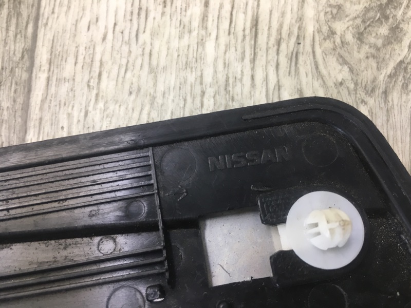 Накладка порога внутрення передняя правая G25/G35/G37/Q40 06-14 2011 Седан 3.7 VQ37VHR