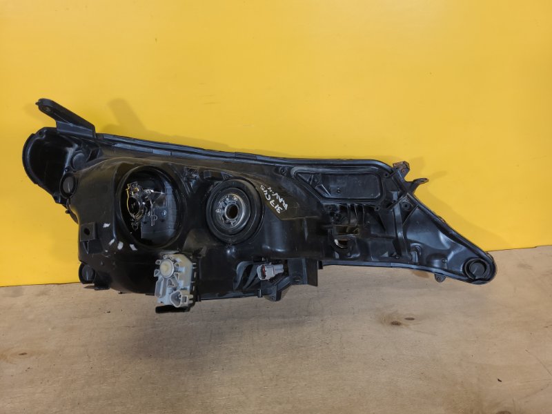 Фара левая RAV4 13-19