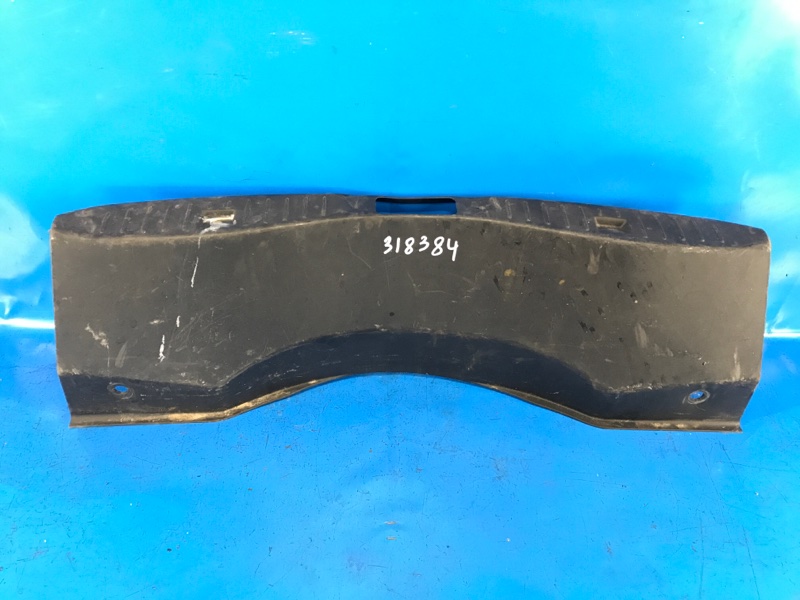 Накладка на порог багажника LINCOLN MKZ 13-20 2017 C20HDTX 2.0L EcoBoost DP5Z-5411318-LA Б/У