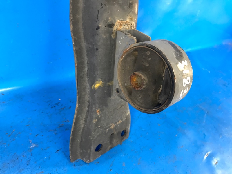 Балка под КПП OUTLANDER XL 05-13 2011 2.4 4B12