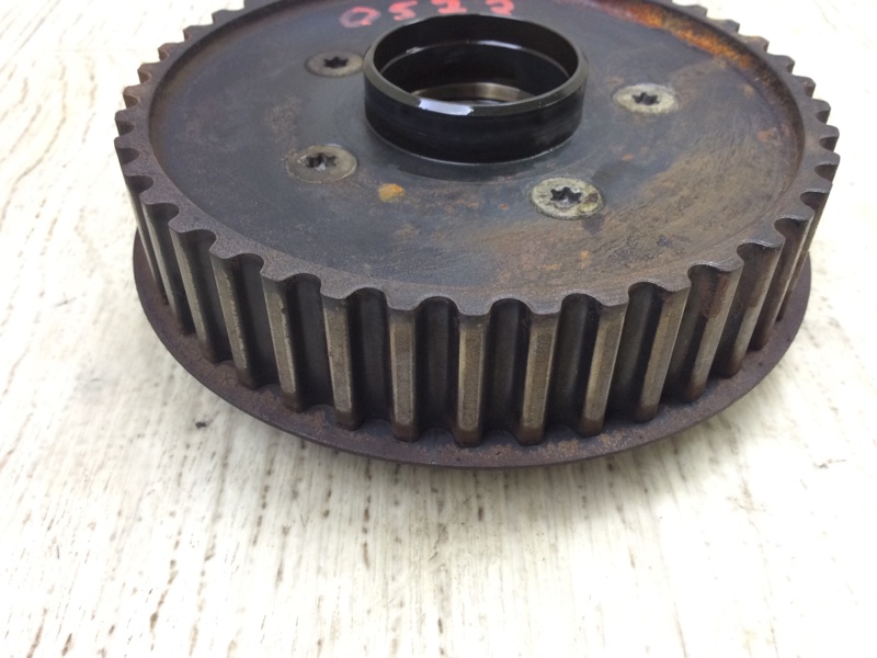 Шестерня ГРМ XC90 15-19 2015 Внедорожник B4204T27 Шестерня ГРМ XC90 15-19 2015 Внедорожник B4204T27