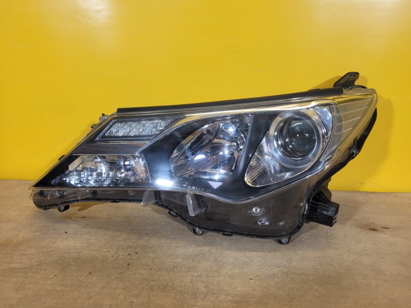 Фара левая TOYOTA RAV4 13-19 8118542572 Б/У