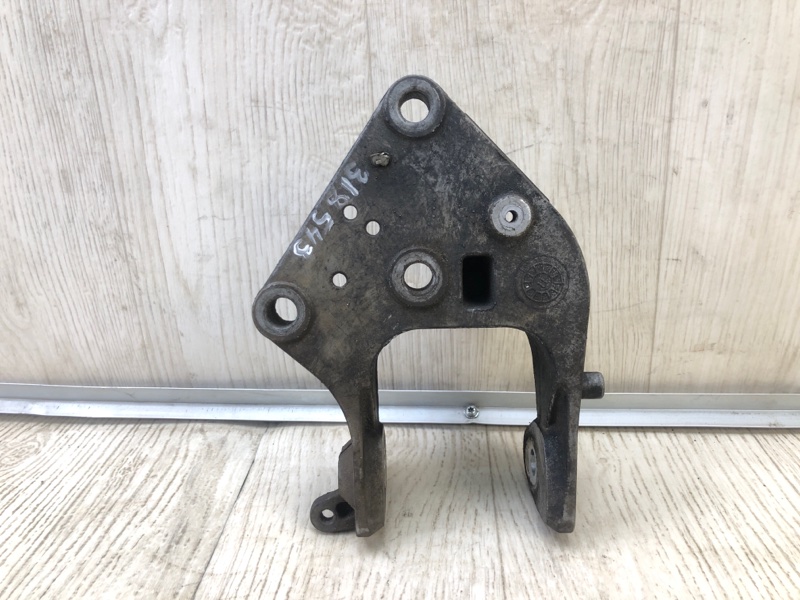 Кронштейн двигателя задний GRAND CARAVAN 08-