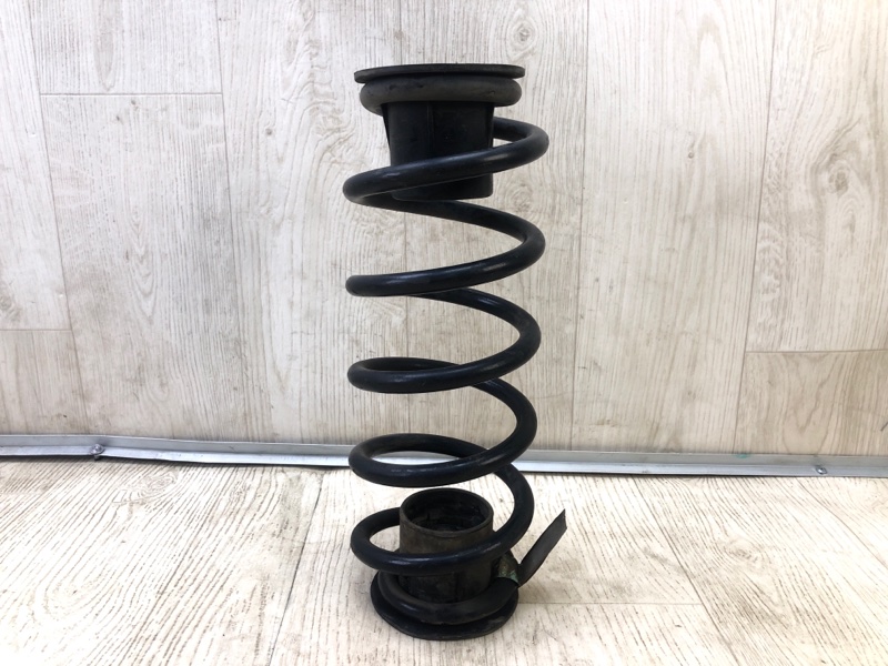 Пружина задней подвески задняя левая DODGE GRAND CARAVAN 08- 4670588AA Б/У