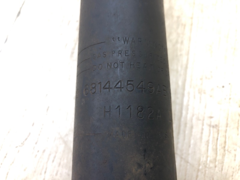 Амортизатор задний правый GRAND CARAVAN 08-