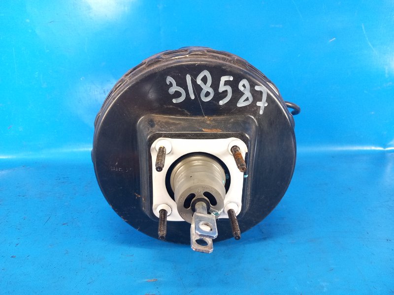 Вакуумный усилитель тормозов FORD FOCUS 10-18 2015 2.0 C20HDEX BV6Z-2005-B Б/У