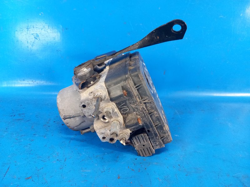 Блок ABS LEXUS IS250/350 05-13 GSE21L 3.5 2GR-FSE