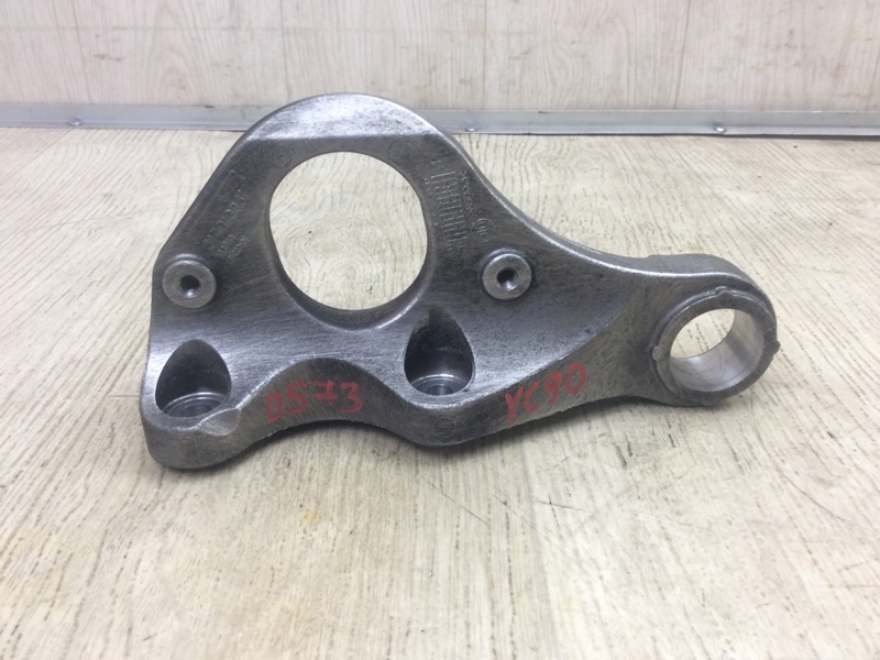 Кронштейн промежуточного вала VOLVO XC90 15-19 2015 Внедорожник B4204T27 32222463 Б/У