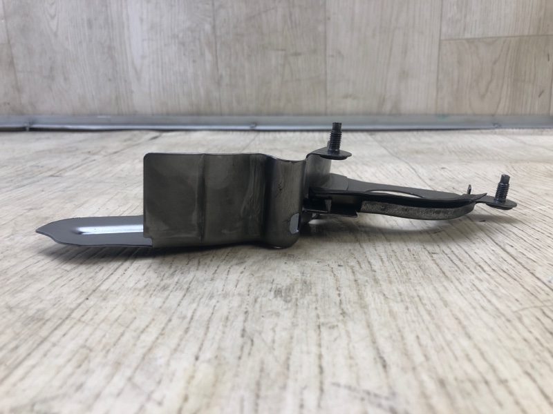 Маслоотражатель MITSUBISHI OUTLANDER XL 05-13