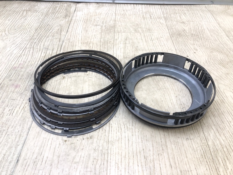 Запчасть поршень MITSUBISHI OUTLANDER XL 05-13 2744A005 Б/У Поршень MITSUBISHI OUTLANDER XL 05-13 2744A005 Б/У