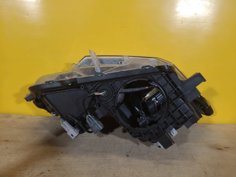 Фара левая RAV4 13-19