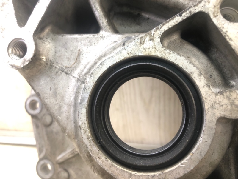 Крышка АКПП передняя OUTLANDER XL 05-13